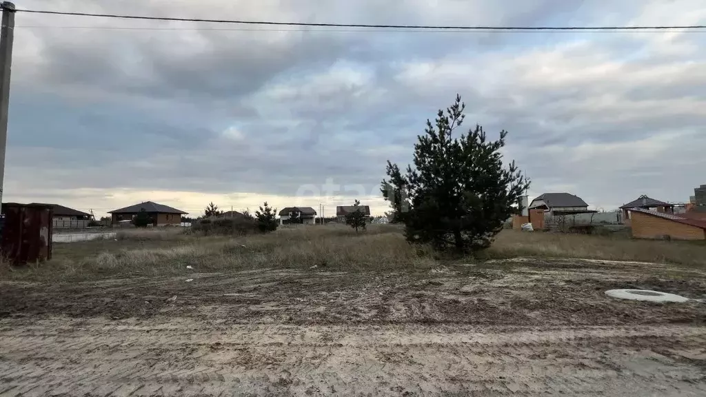 Участок в Белгородская область, Старый Оскол ул. Лебединая (15.0 сот.) - Фото 0