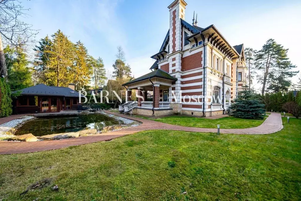 Дом в Московская область, Одинцовский городской округ, с. Жаворонки, ... - Фото 1