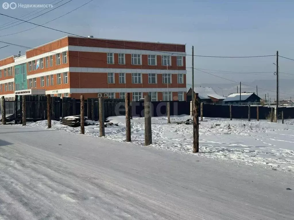 Дом в село Нижняя Иволга, Школьная улица (250 м) - Фото 1