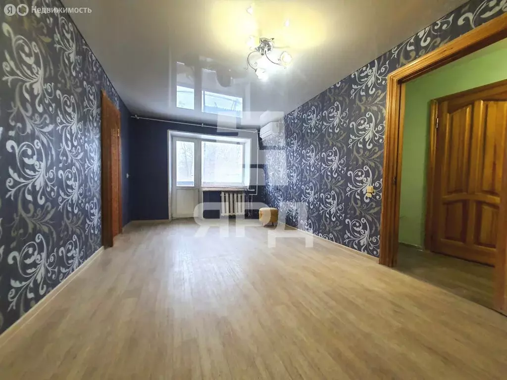 3-комнатная квартира: Таганрог, улица Розы Люксембург, 240-4 (54.5 м) - Фото 1