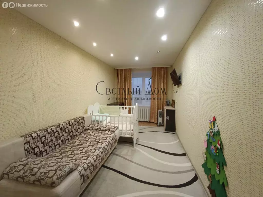 2-комнатная квартира: Чернушка, Красноармейская улица, 100 (43.9 м) - Фото 2