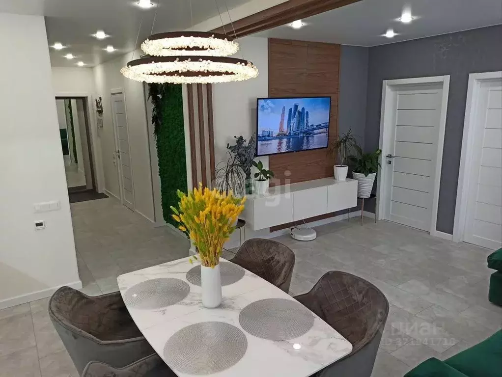 2-к кв. Ямало-Ненецкий АО, Новый Уренгой Дружба мкр, 6/2 (72.9 м) - Фото 1