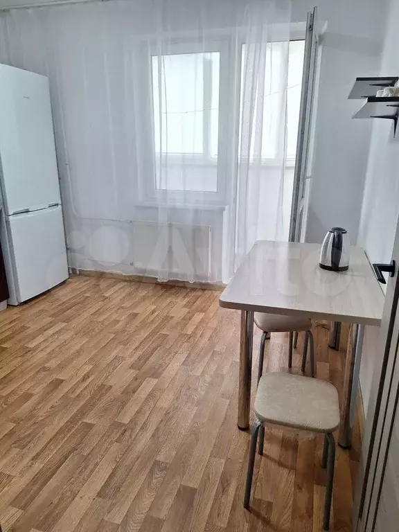 1-к. квартира, 37 м, 1/14 эт. - Фото 1