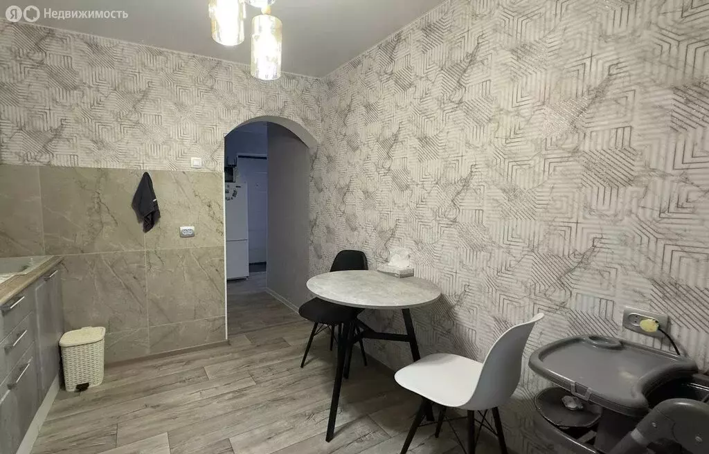 2-комнатная квартира: Армянск, микрорайон имени Генерала Корявко, 3 ... - Фото 2