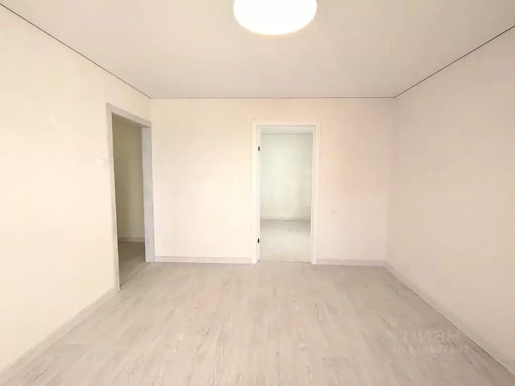 2-к кв. Белгородская область, Новый Оскол Дорожная ул., 4 (36.0 м) - Фото 2