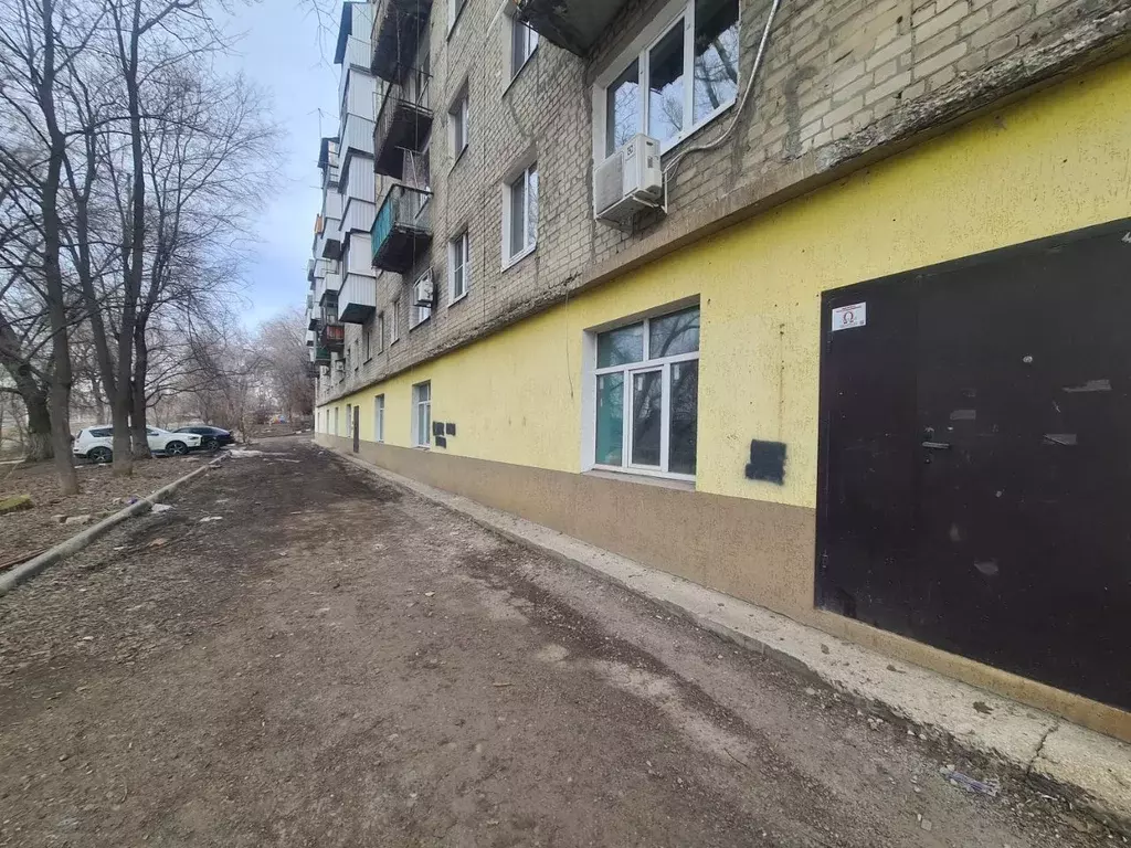 Офис в Саратовская область, Саратов ул. Имени В.М. Азина, 71 (360 м) - Фото 1