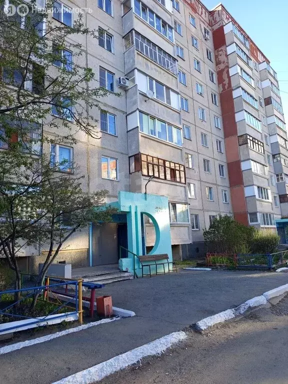 3-комнатная квартира: Курган, жилой район Заозёрный, 1-й микрорайон, ... - Фото 2