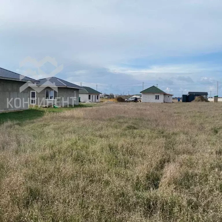 Участок в Крым, Черноморский район, Оленевское с/пос, с. Оленевка  ... - Фото 1