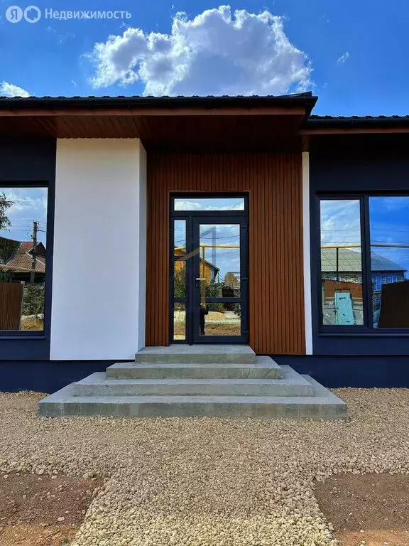 Дом в Евпатория, улица Энвера Османова (110 м) - Фото 2