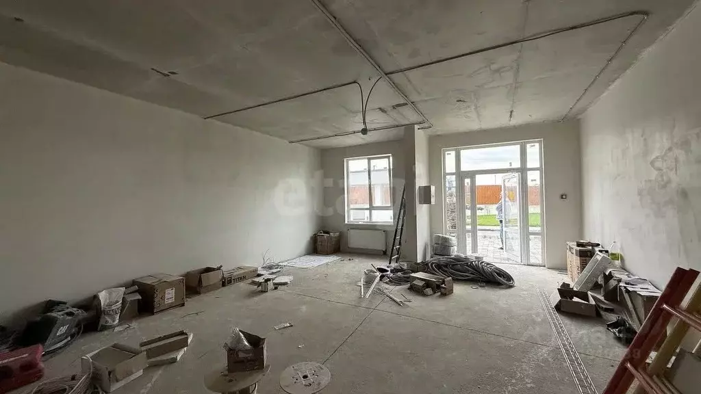 Торговая площадь в Крым, Симферопольский район, с. Мирное ул. Славы ... - Фото 2