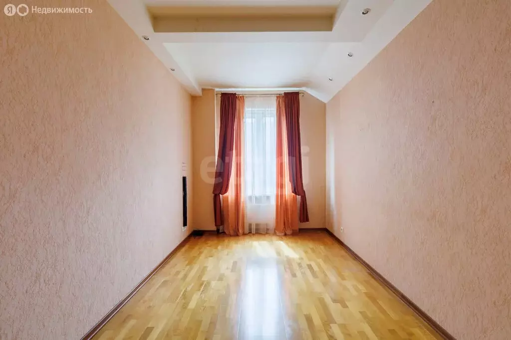 3-комнатная квартира: Санкт-Петербург, улица Партизана Германа, 13 ... - Фото 1