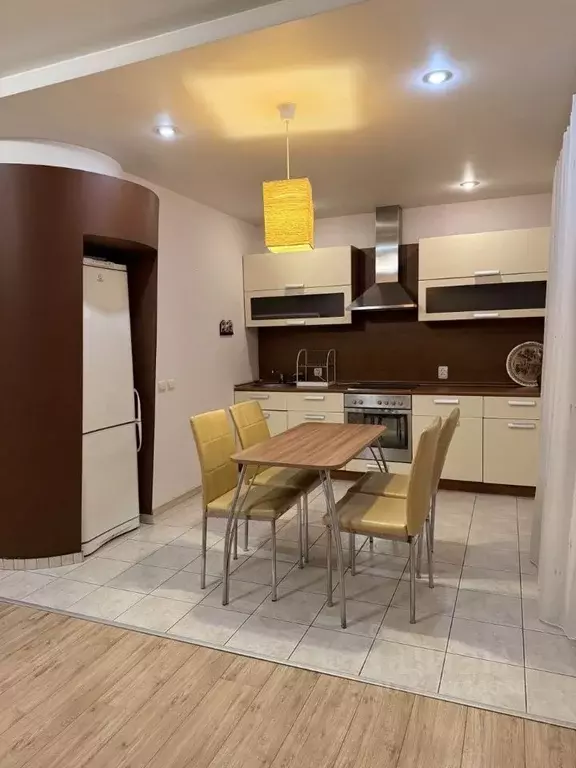 Свободной планировки кв. Коми, Сыктывкар ул. Бабушкина, 31 (75.0 м) - Фото 1