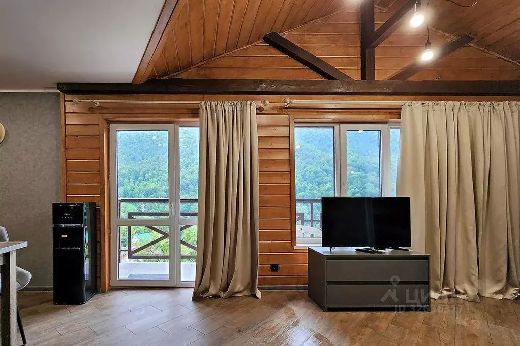 2-к кв. Краснодарский край, Сочи Красная Поляна пгт, ул. Трудовой ... - Фото 1