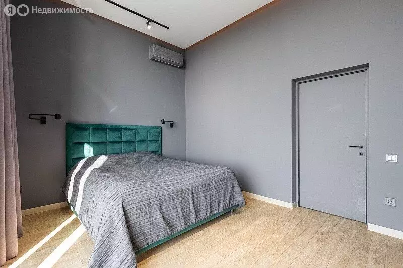 Дом в Сочи, микрорайон Новый Сочи, Бамбуковая улица, 4 (290 м) - Фото 0