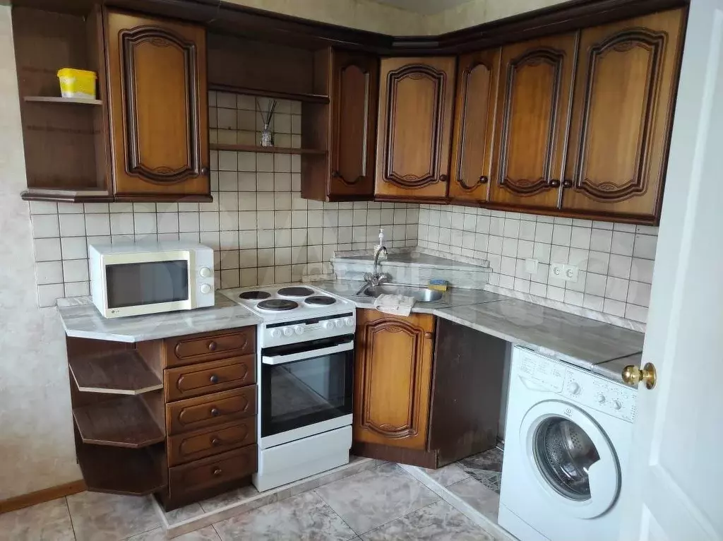 1-к. квартира, 32 м, 6/9 эт. - Фото 0