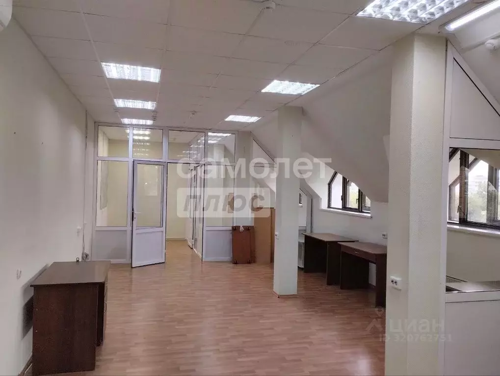 Офис в Самарская область, Тольятти ул. Свердлова, 15Б (64 м) - Фото 1