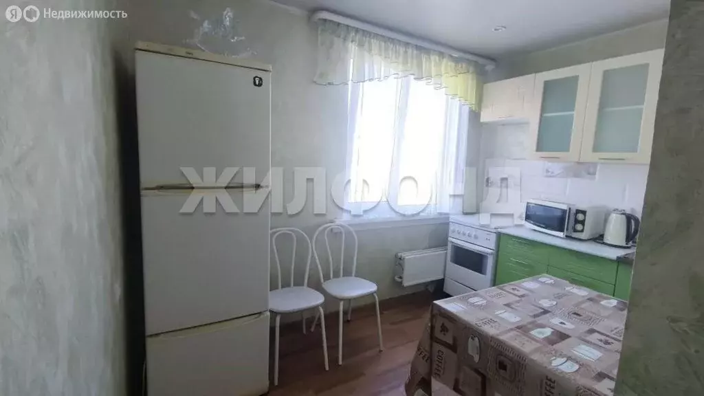 3-комнатная квартира: Новосибирск, улица Пархоменко, 124 (58 м) - Фото 0