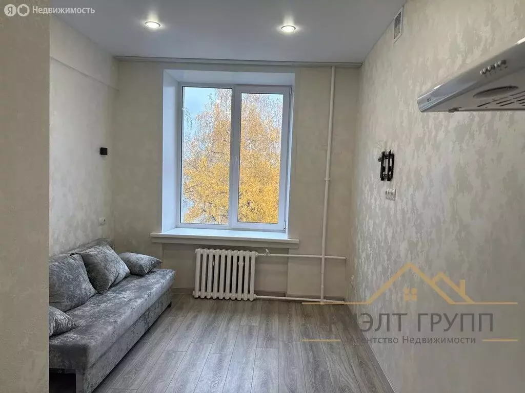 1к в 4-комнатной квартире (18 м) - Фото 1