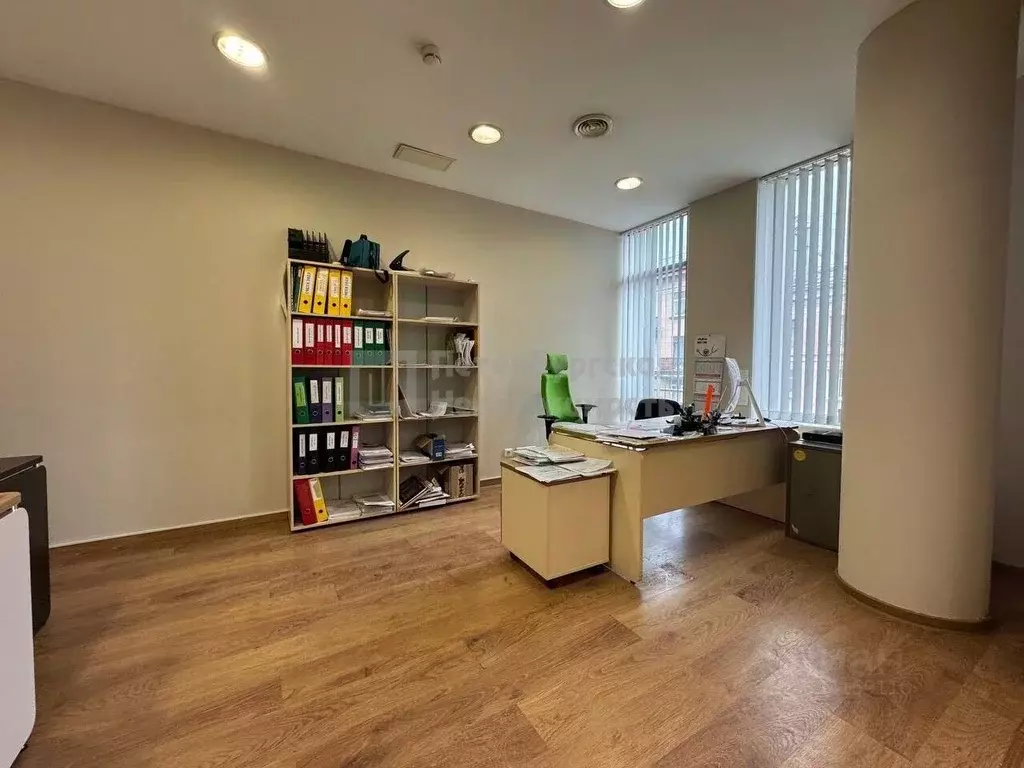 Офис в Санкт-Петербург просп. Малый Васильевского острова, 22 (500 м) - Фото 1