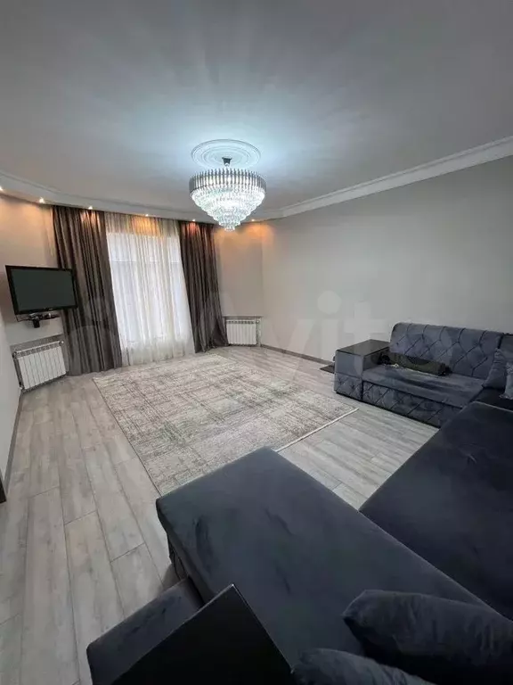 Дом 200 м на участке 4,5 сот. - Фото 1