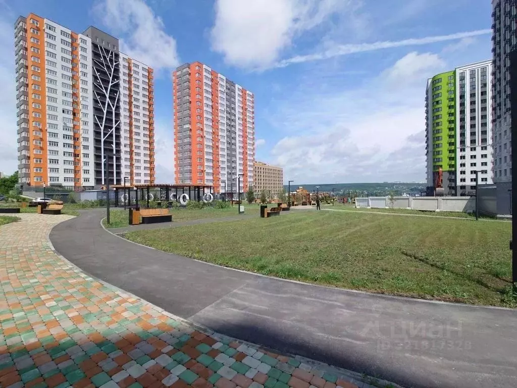 3-к кв. Кемеровская область, Кемерово Октябрьский просп., 30Б (68.6 м) - Фото 1