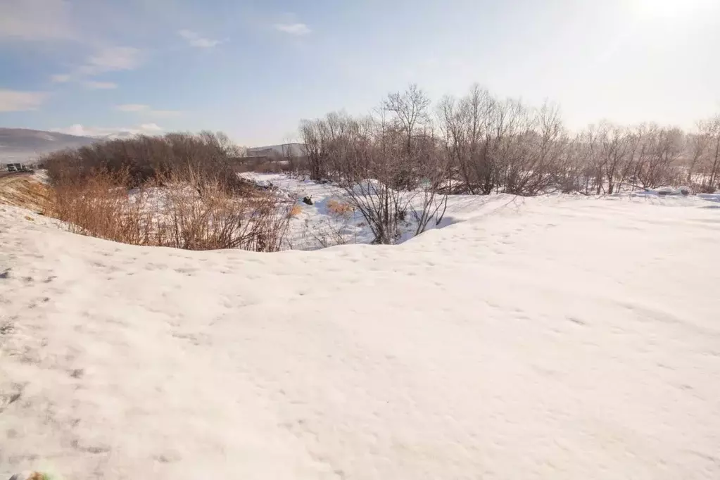 Участок в Сахалинская область, Южно-Сахалинск ул. Имени И.П. ... - Фото 1