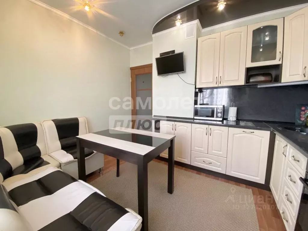 3-к кв. Курская область, Курск просп. Вячеслава Клыкова, 61 (78.9 м) - Фото 2