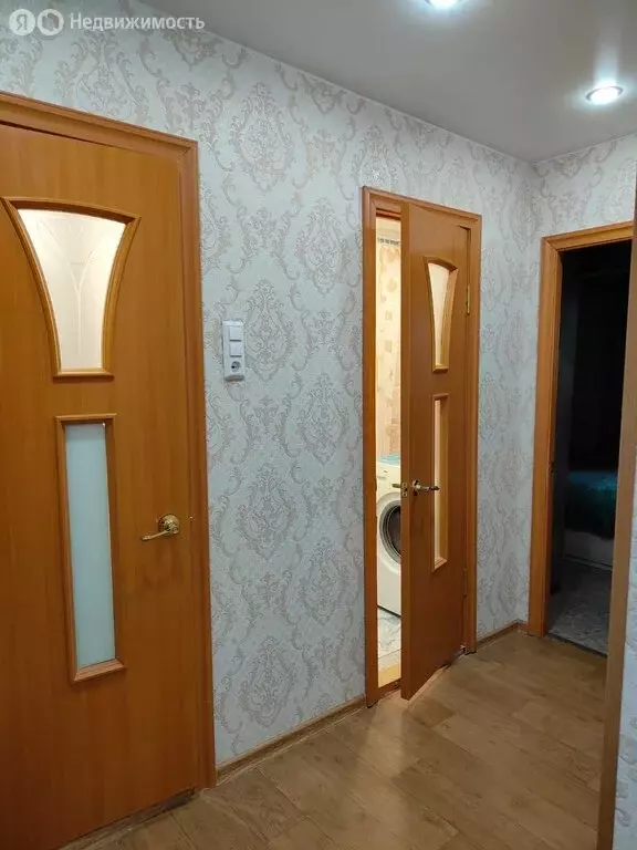 3-комнатная квартира: Курган, улица Чапаева, 21 (63 м) - Фото 1