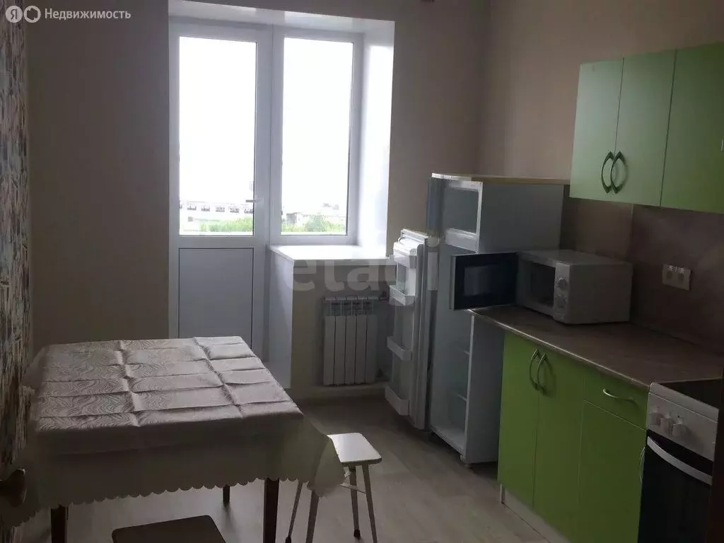 1-комнатная квартира: Саратов, улица имени Г.К. Орджоникидзе, 44А ... - Фото 0