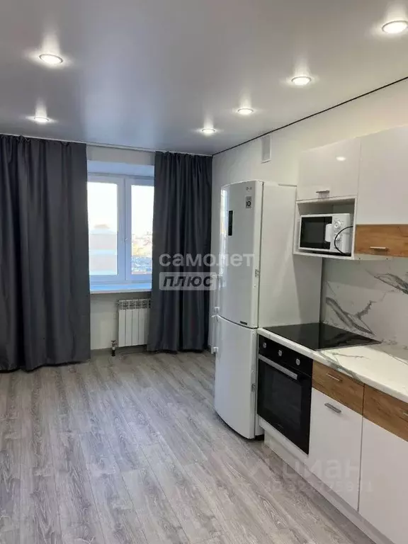 1-к кв. Тюменская область, Тюмень ул. 9 Января, 162/1 (50.1 м) - Фото 1