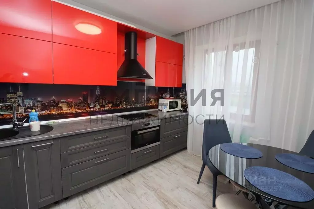 3-к кв. Магаданская область, Магадан ул. Берзина, 4к2 (70.2 м) - Фото 1