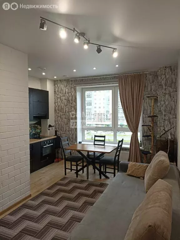 3-комнатная квартира: Челябинск, улица Академика Макеева, 24 (68 м) - Фото 1