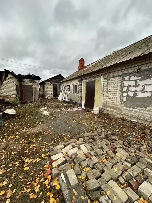 Дом в Саратовская область, с. Александровка ул. Центральная (82 м) - Фото 2