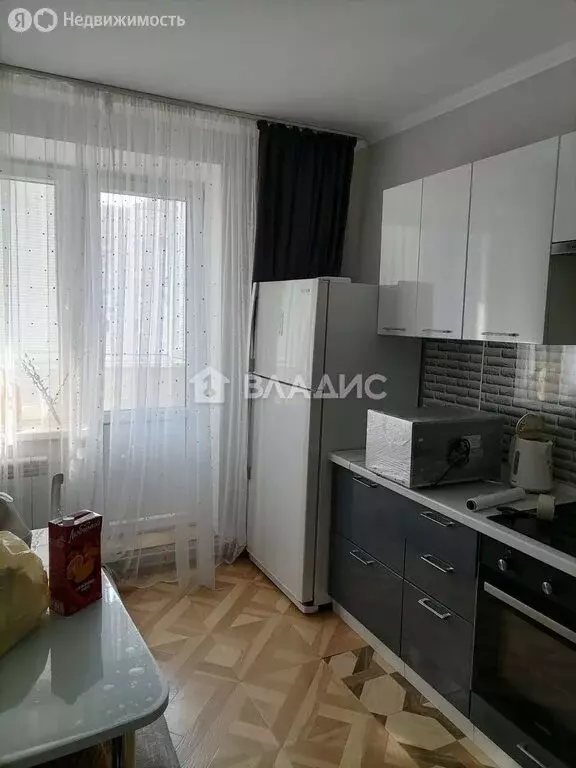 1-комнатная квартира: Белгород, улица Шаландина, 1 (45.7 м) - Фото 1