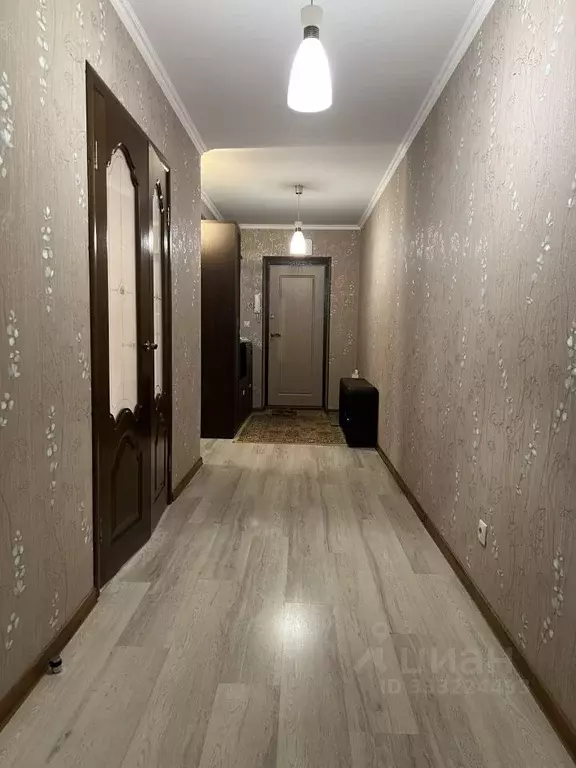 3-к кв. Татарстан, Казань ул. Гарифа Ахунова, 2 (92.0 м) - Фото 2