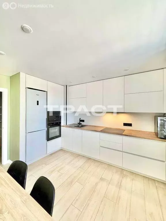 3-комнатная квартира: Воронеж, улица Антонова-Овсеенко, 33Б (93.5 м) - Фото 1