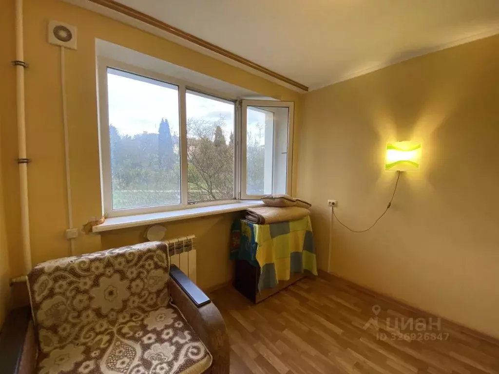 Комната Севастополь ул. Героев Подводников, 8 (12.0 м) - Фото 1