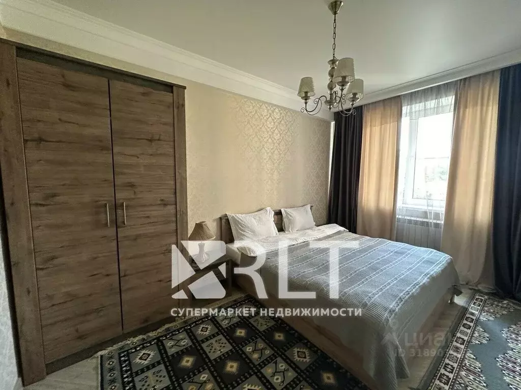 2-к кв. Дагестан, Махачкала ул. Бейбулатова, 15Ак1 (70.0 м) - Фото 0