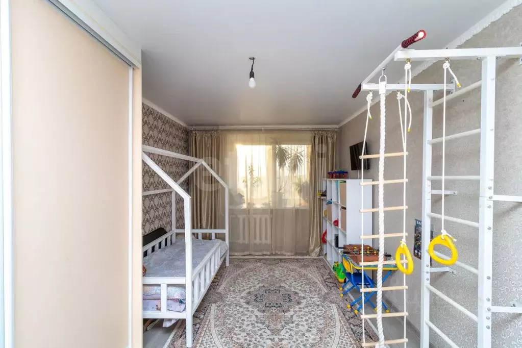 2-к кв. Тюменская область, Тюмень ул. Избышева, 6 (63.4 м) - Фото 1