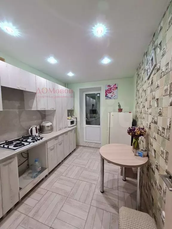 1-к. квартира, 37 м, 9/10 эт. - Фото 1