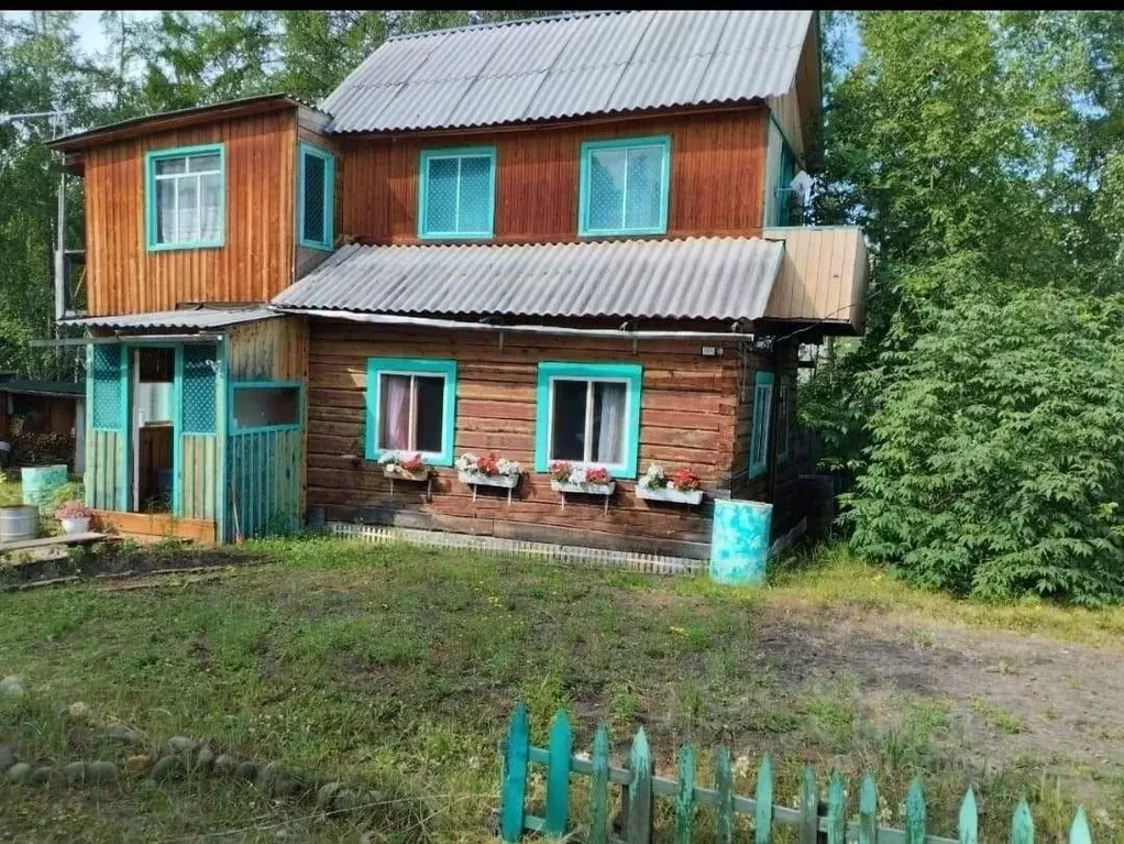 Дом в Саха (Якутия), Якутск городской округ, с. Маган  (100 м) - Фото 0