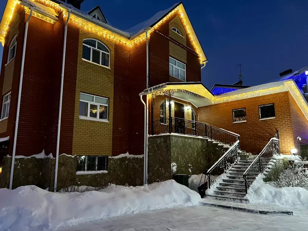 Дом в Ханты-Мансийский АО, Сургут проезд Калиновый, 6 (271 м) - Фото 1