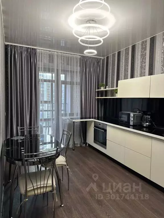 1-к кв. Татарстан, Казань ул. Рашида Нежметдинова, 2 (55.0 м) - Фото 0
