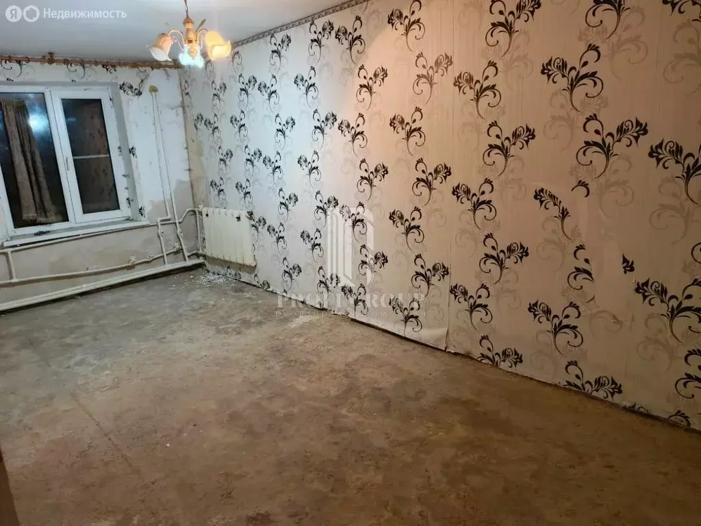 4-комнатная квартира: Махачкала, улица Абдуллы Гаджиева, 32 (100 м) - Фото 0
