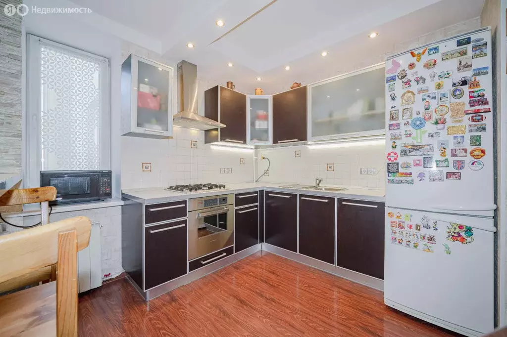 3-комнатная квартира: Екатеринбург, проспект Ленина, 81 (84 м) - Фото 1