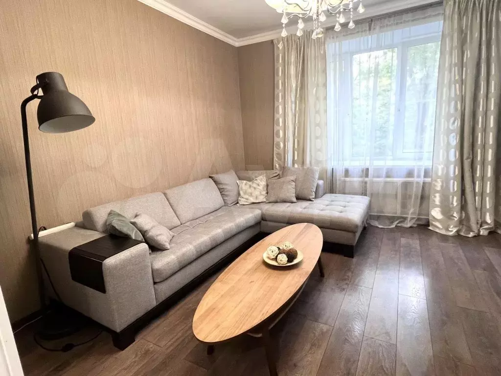 2-к. квартира, 55 м, 4/6 эт. - Фото 1
