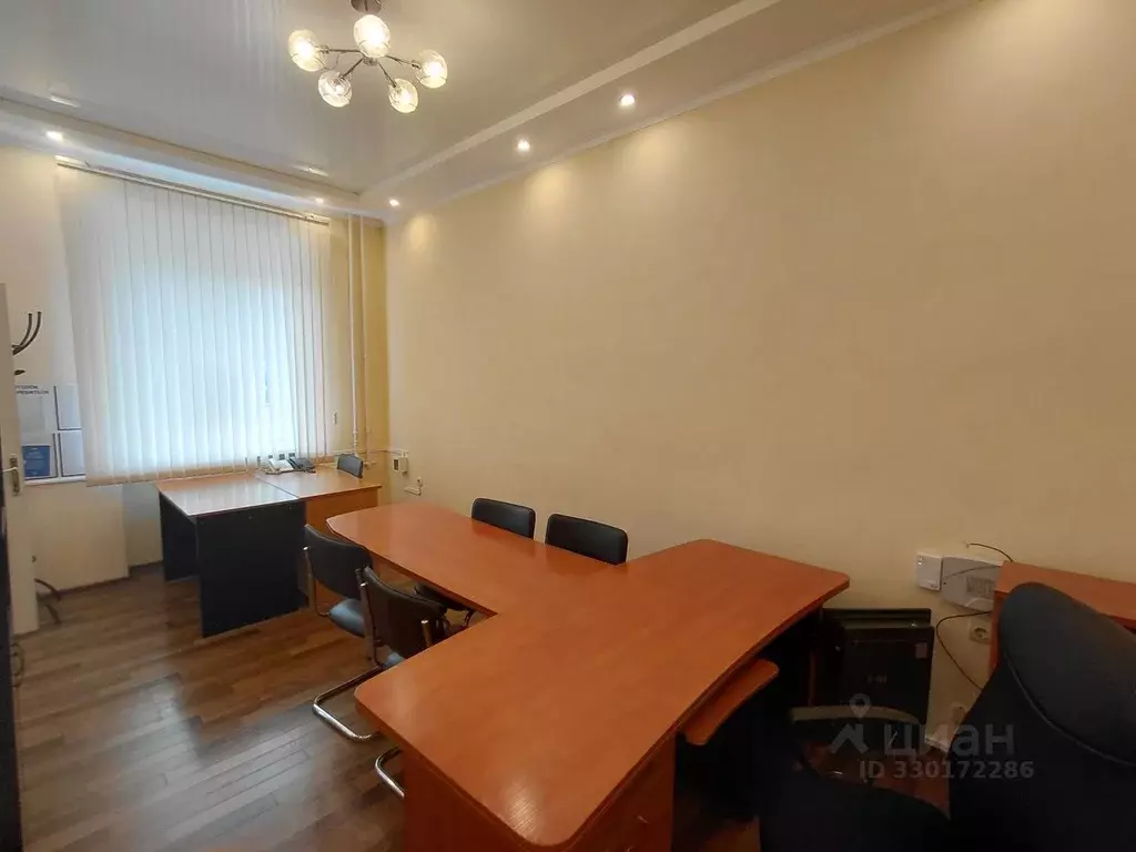 Офис в Севастополь ул. Большая Морская, 15 (22 м) - Фото 2