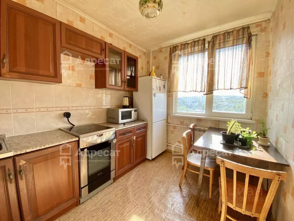 1-к кв. Волгоградская область, Волгоград ул. 64-й Армии, 135 (32.4 м) - Фото 1