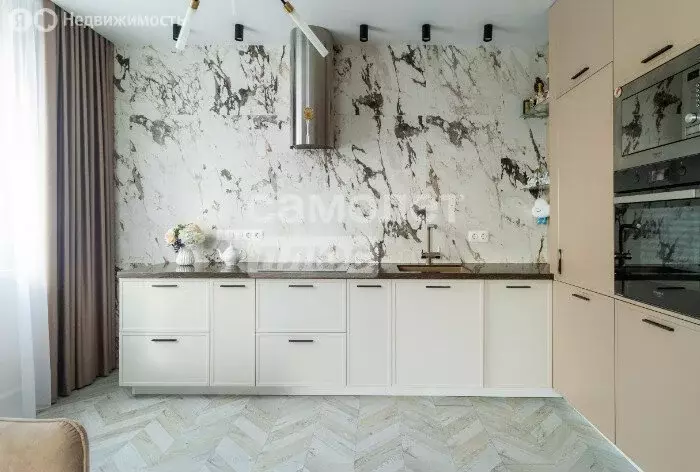 3-комнатная квартира: Нижний Новгород, улица Маршала Баграмяна, 3 ... - Фото 1