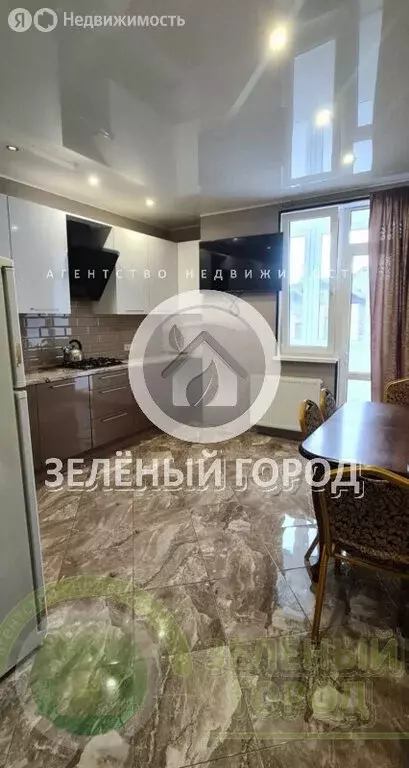 2-комнатная квартира: Пионерский, улица Генерала Ракова, 2 (65 м) - Фото 0